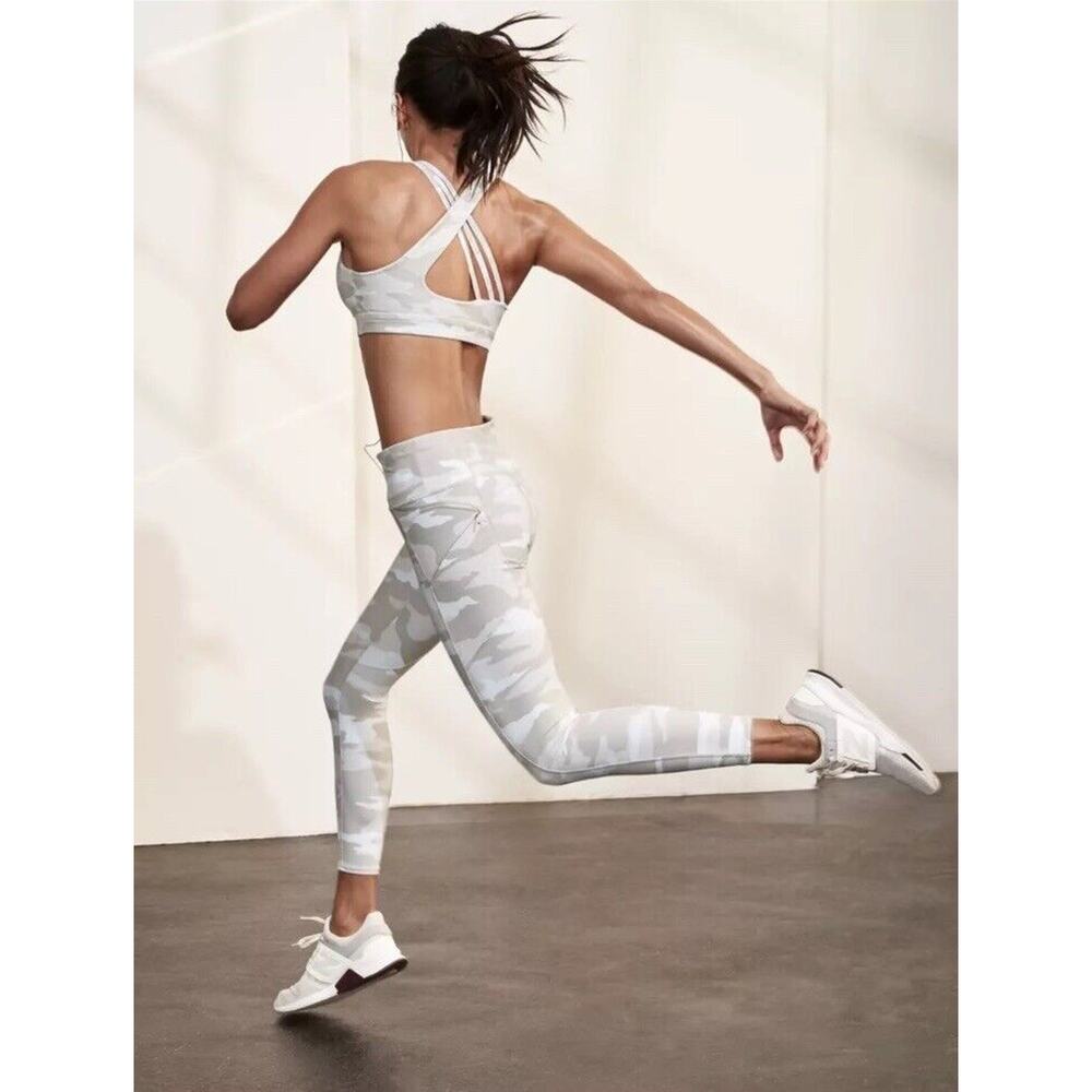 Athleta Womens Camo Contender 7/8 Tight leggings White Beige Size XS - Picture 1 of 13